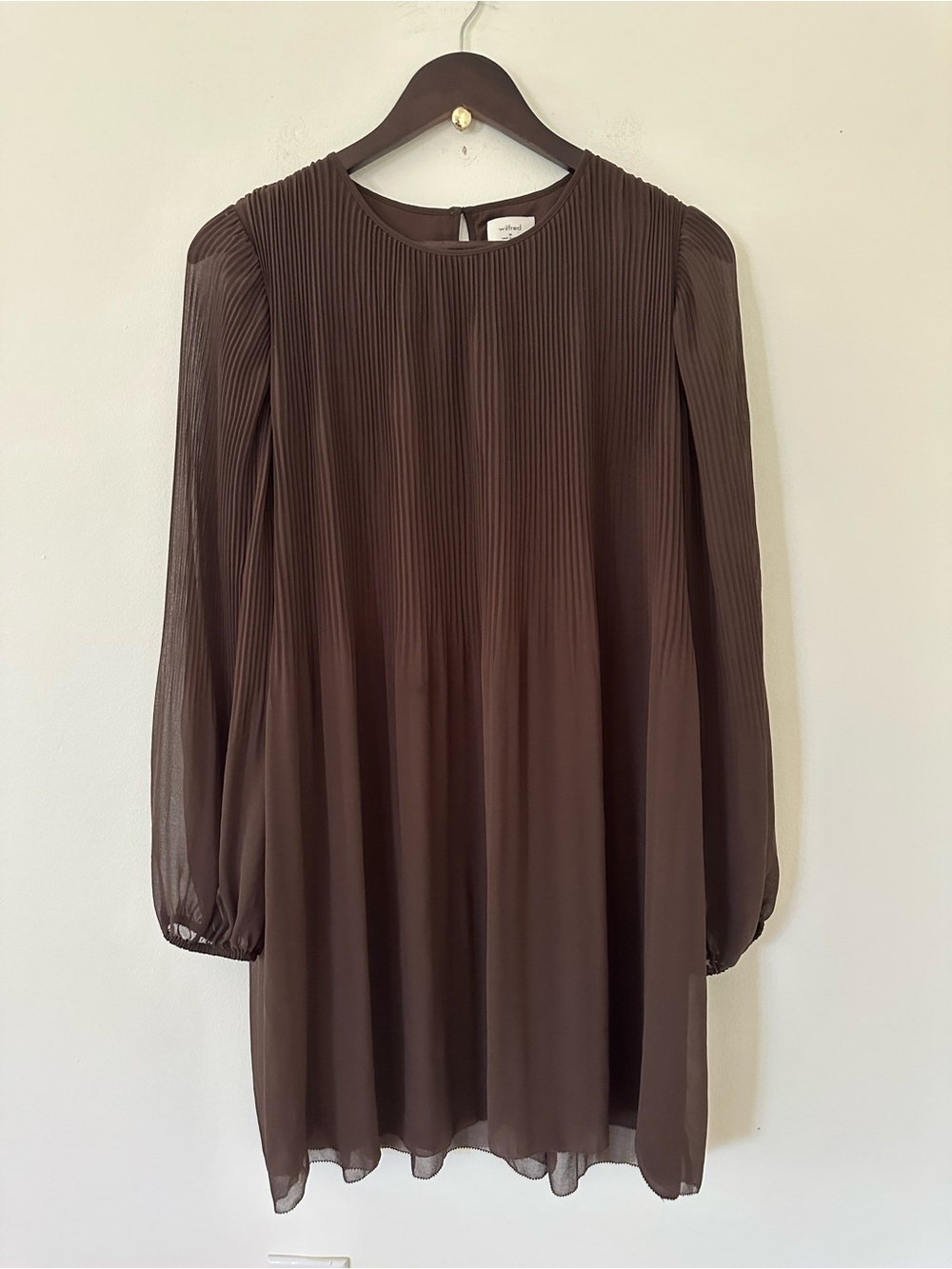 Aritzia Brown Pleated Midi Dress size M